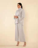 READY TO WEAR FRONT DETAIL SET IN GREY
